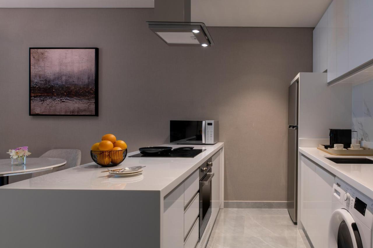 Steigenberger Residence Doha Bagian luar foto A modern kitchen
