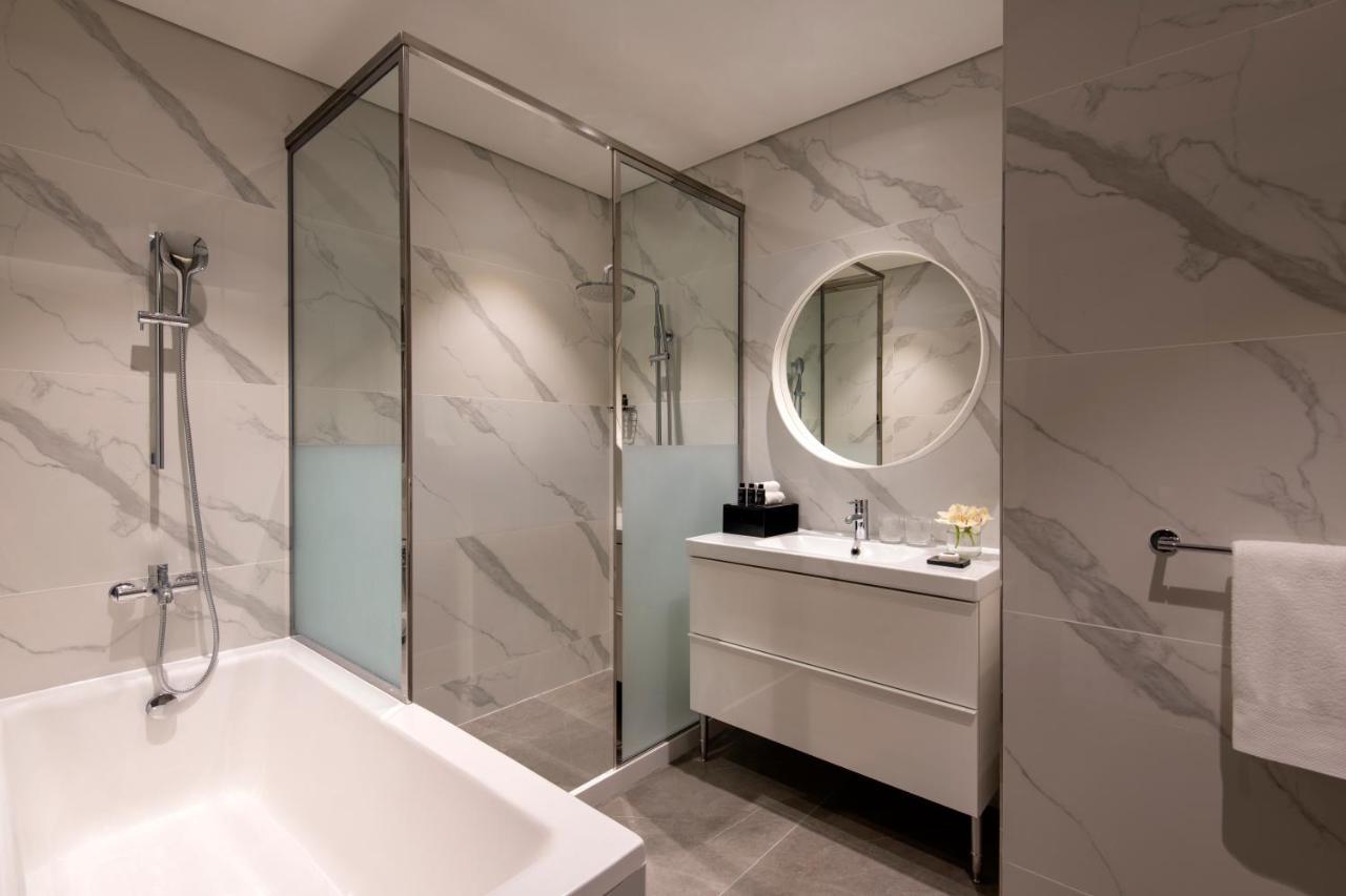 Steigenberger Residence Doha Bagian luar foto Bathroom